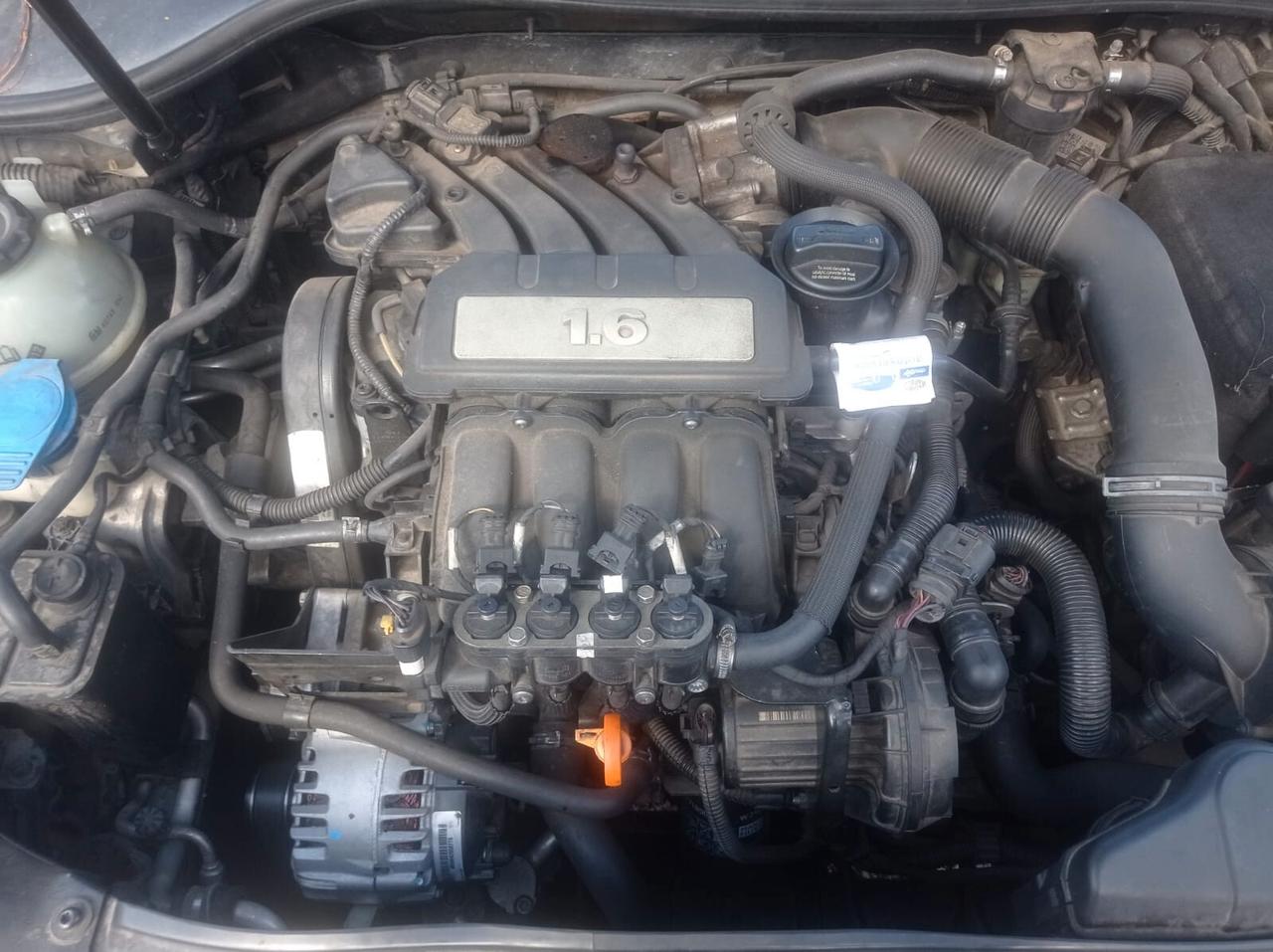Volkswagen Golf 1.6 5p. Highline BiFuel -2011