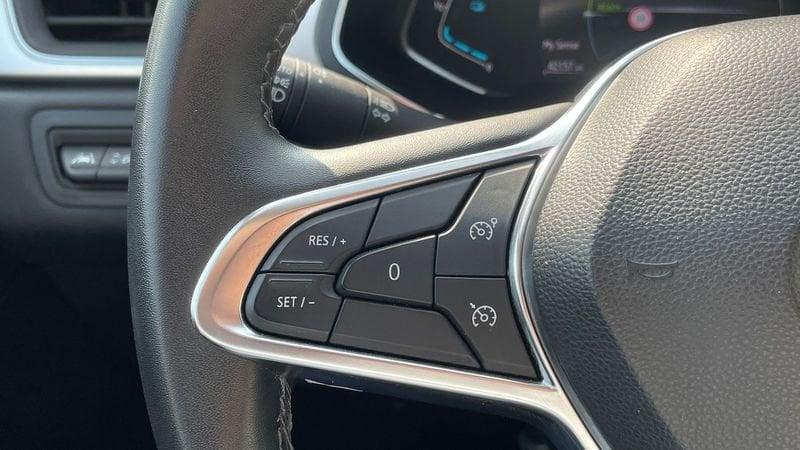 Renault Captur 1.6 E-TECH Hybrid Intens Auto 145cv