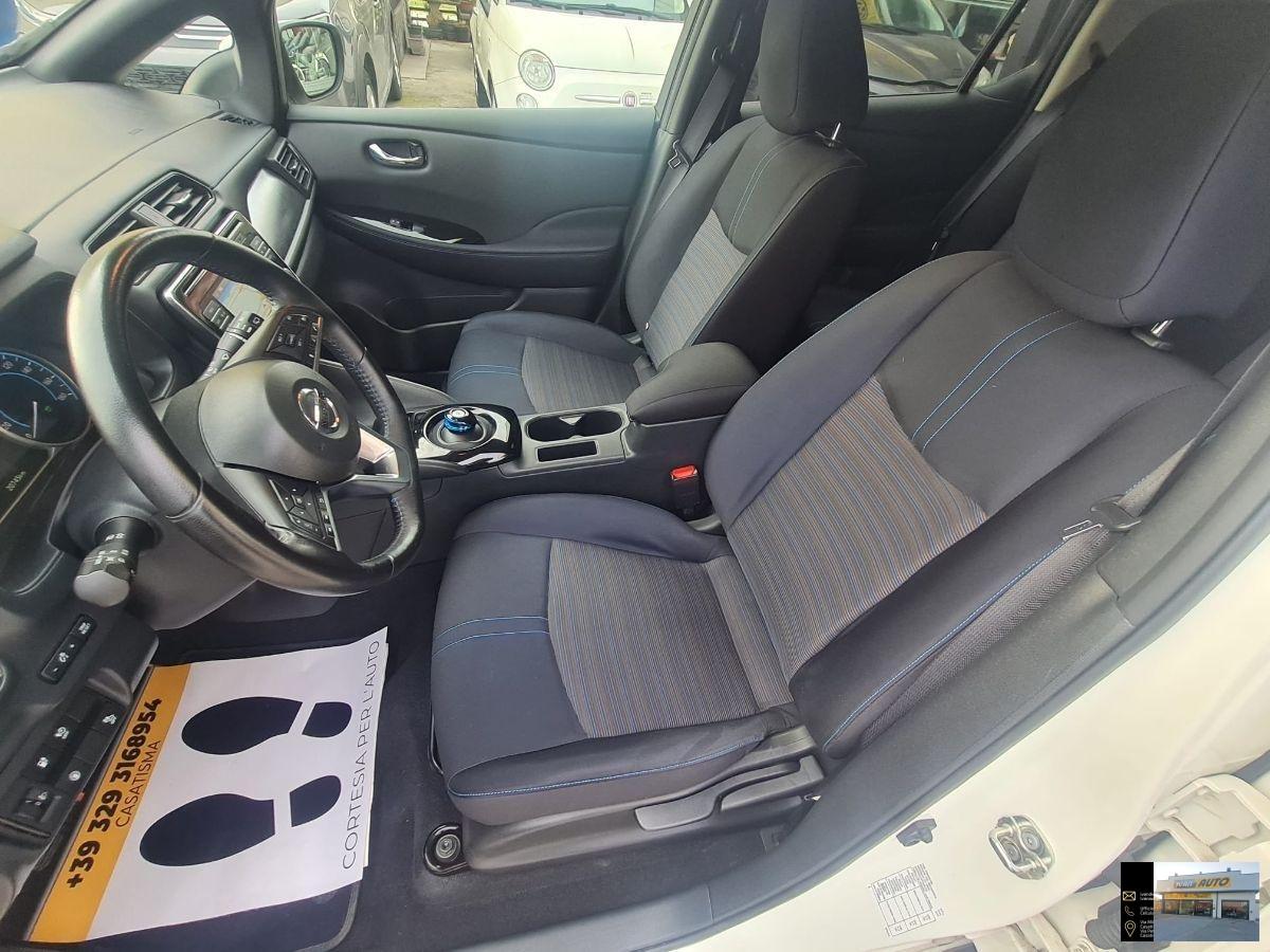 NISSAN Leaf Tekna 40 kWh-Elettrica-19.000 Km