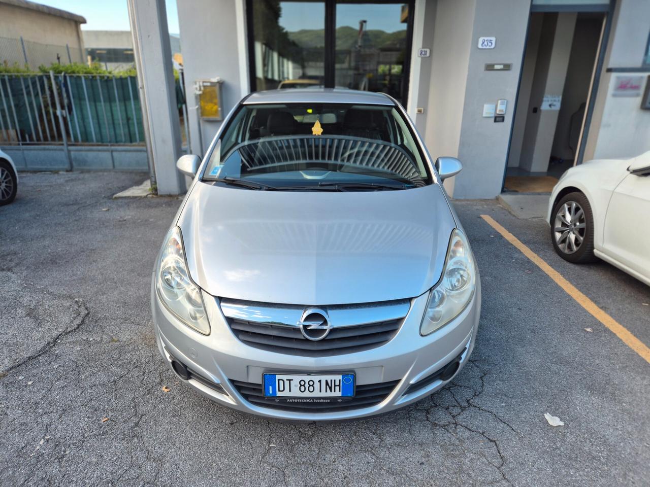 Opel Corsa 1.2 3 porte Club