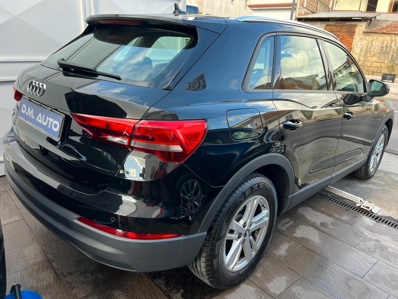 Audi Q3 35 TDI Business