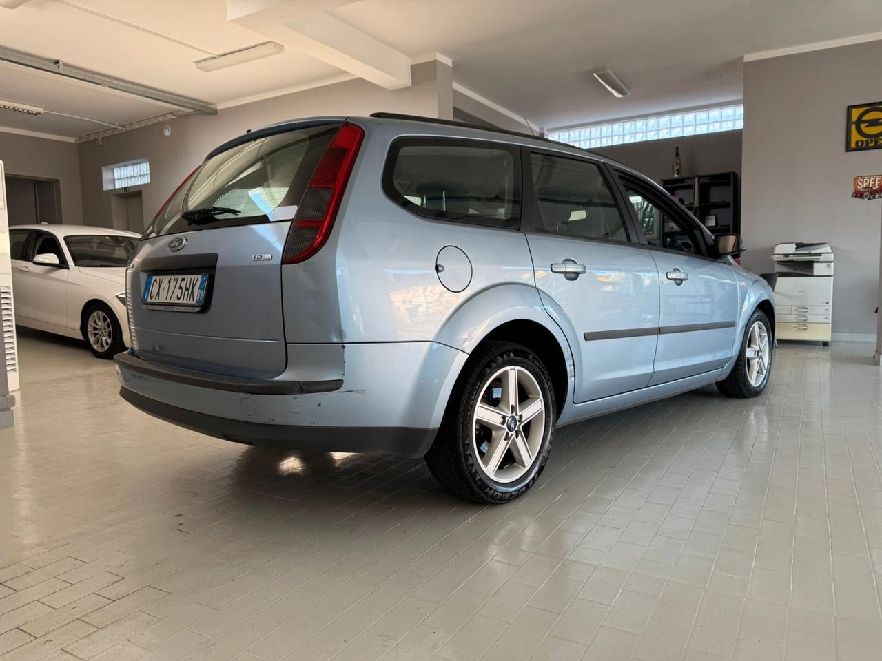 Ford Focus C-Max 1.6 TDCi (90CV) NEOPATENTATI