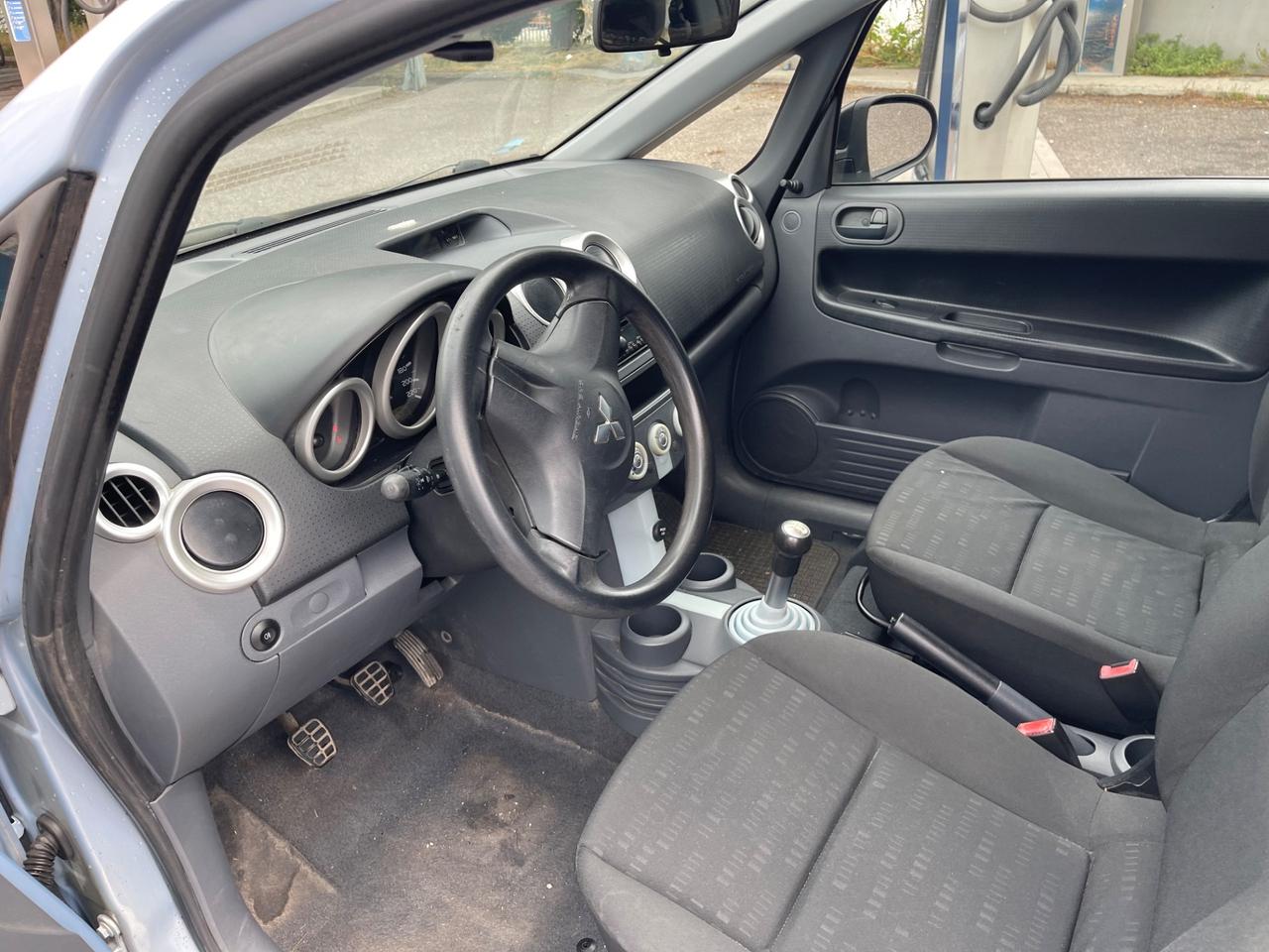 Mitsubishi Colt 1.1 12V 3p. SPORT SI NEOPATENTATI