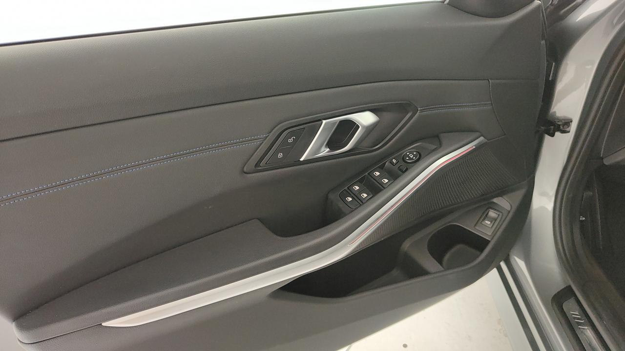 BMW Serie 3 G21 2022 Touring - 320d Touring mhev 48V xdrive MSport auto