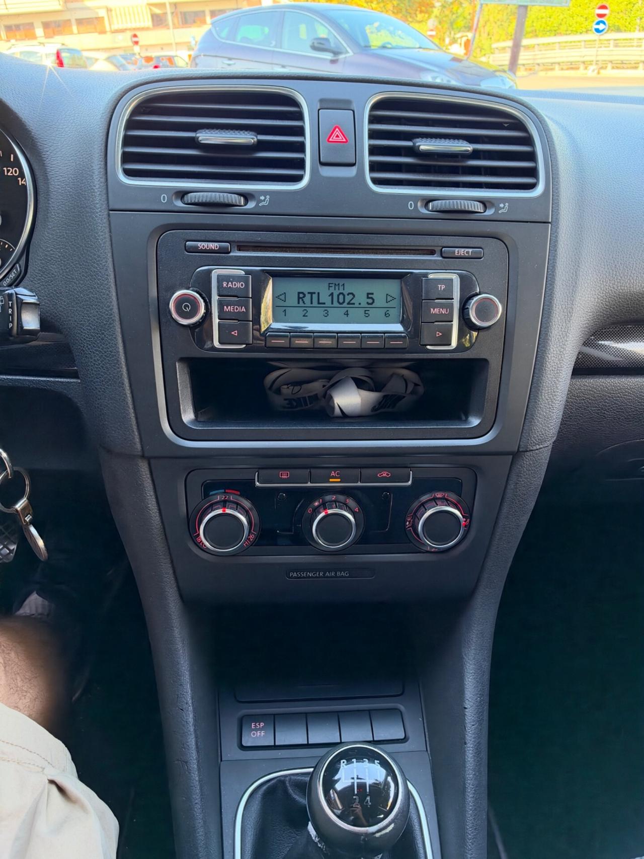 Volkswagen Golf 2.0 TDi 110cv Neopatentati uniproprietà