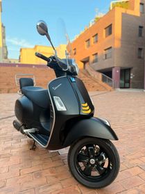 Piaggio Vespa 300 GTS hpe SUPER SPORT pari a nuovo