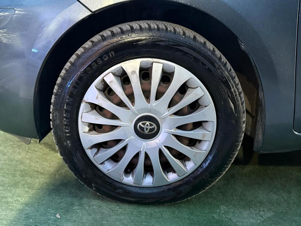 Toyota Yaris 1.4 D-4D 2010 Automatica