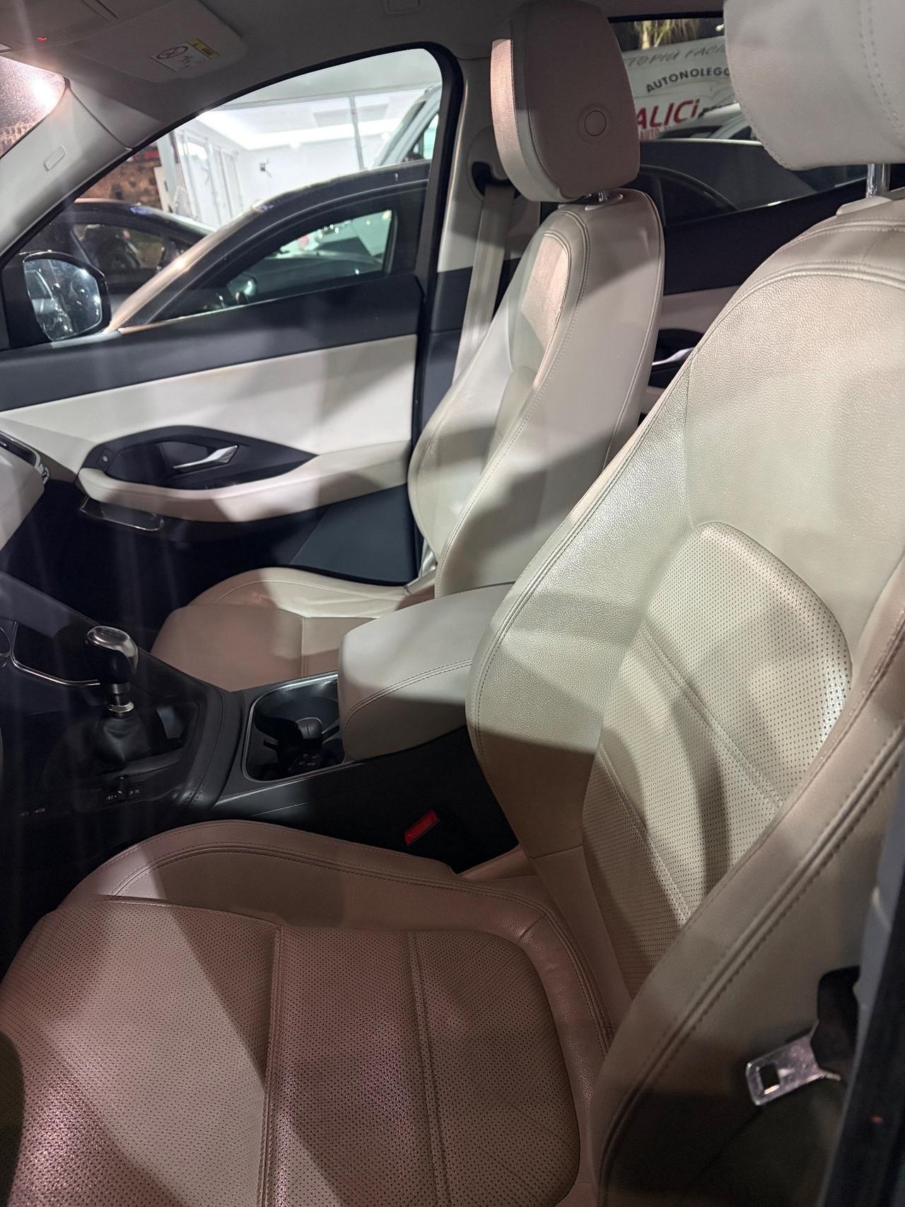Jaguar E-Pace 2.0D 150 CV prezzo 13500
