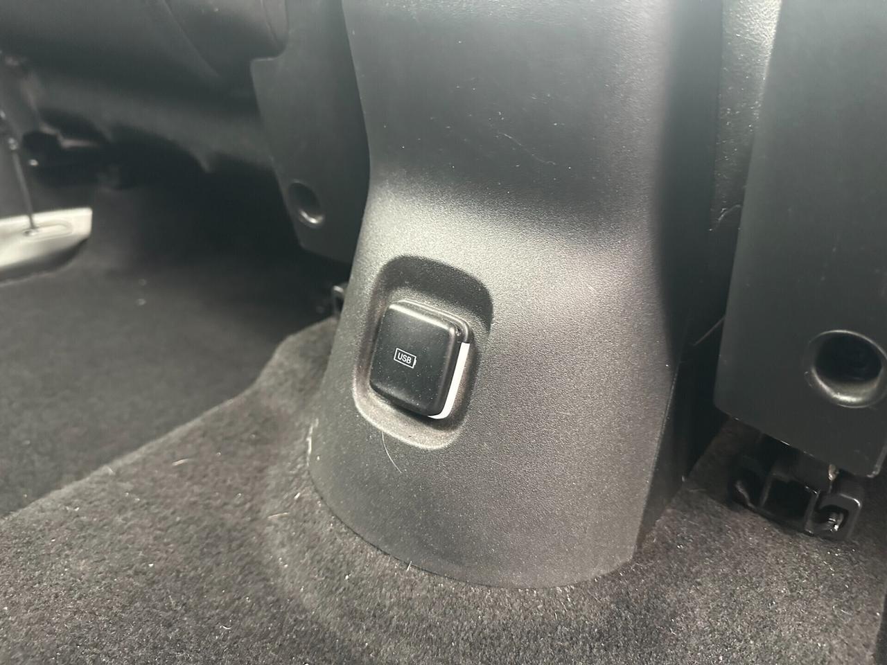 500 L U CONNECT SEMI NEW GARANZIA FINANZIAMENTO