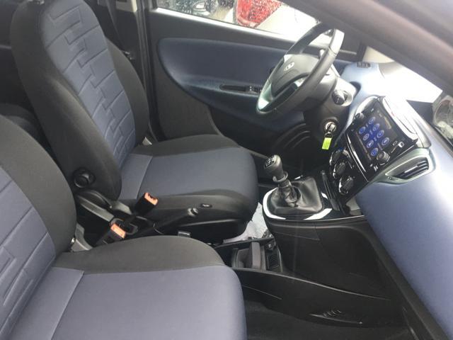 LANCIA Ypsilon 1.0 70cv 5p Hybrid Platino