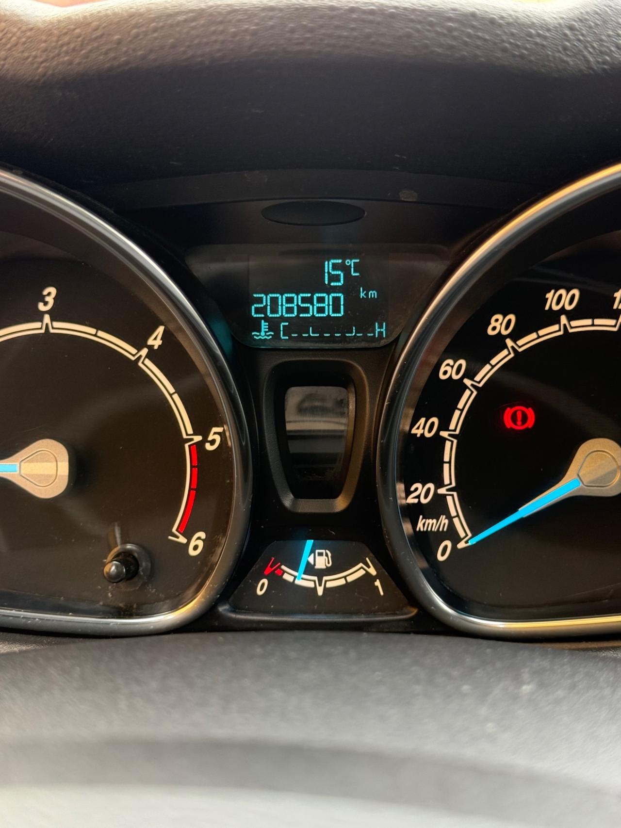 Ford Fiesta 1.5 TDCi 75CV 5 porte Titanium