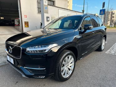 Volvo XC90 D5 Momentum awd 235cv 7p - AUT/NAVI/CAMERA360/LED