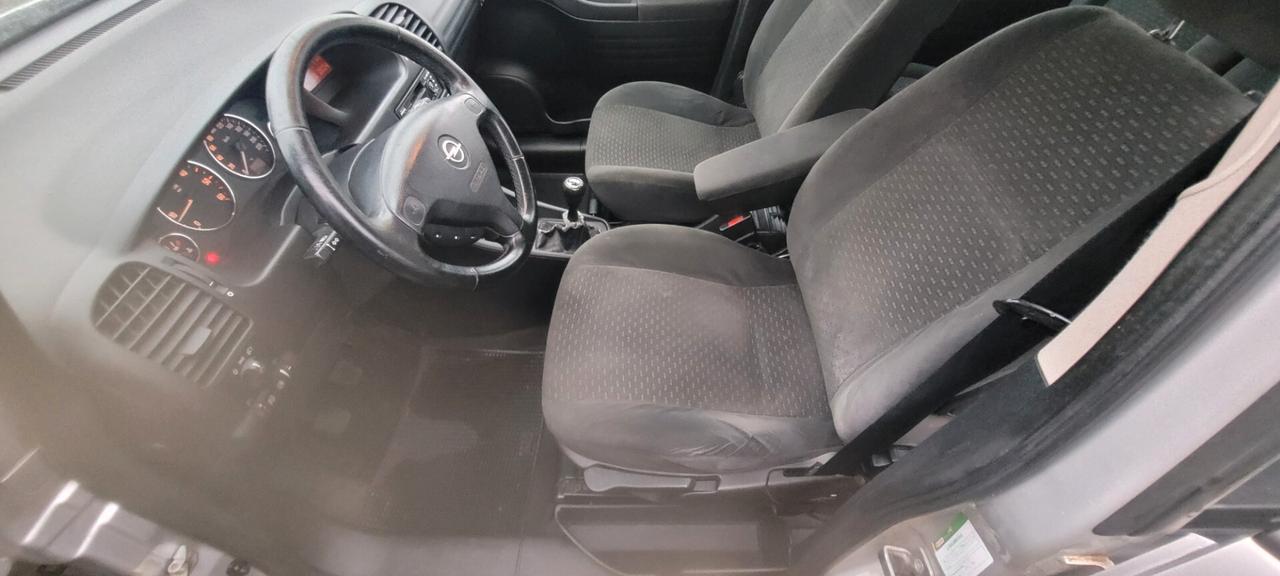 Opel Zafira 7 POSTI 2.0 16V DTI cat Comfort