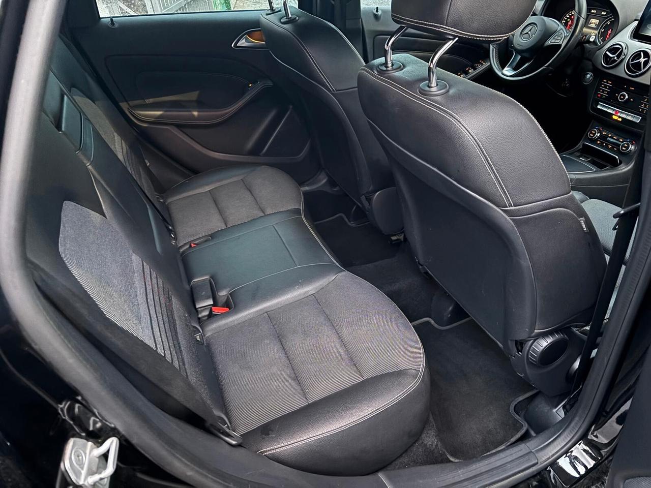 Mercedes-benz B 200 d Automatic Premium