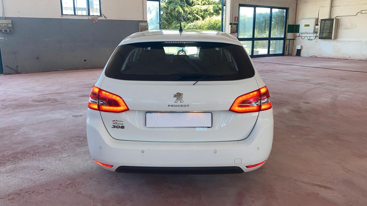 Peugeot 308 BlueHDi 100 S&S SW Active