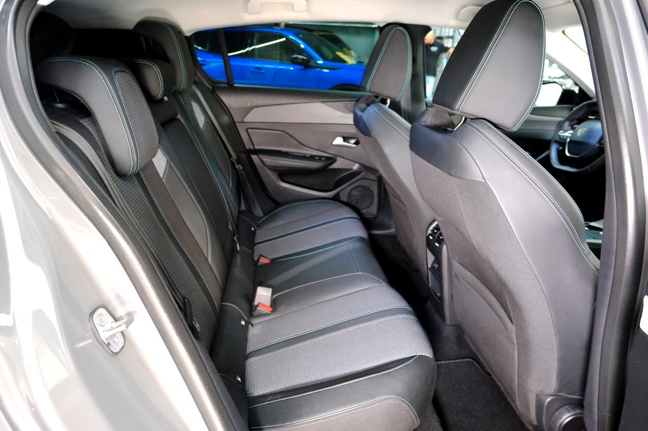 Peugeot 308 1.5 BlueHDi 130cv EAT8 F1 ALLURE