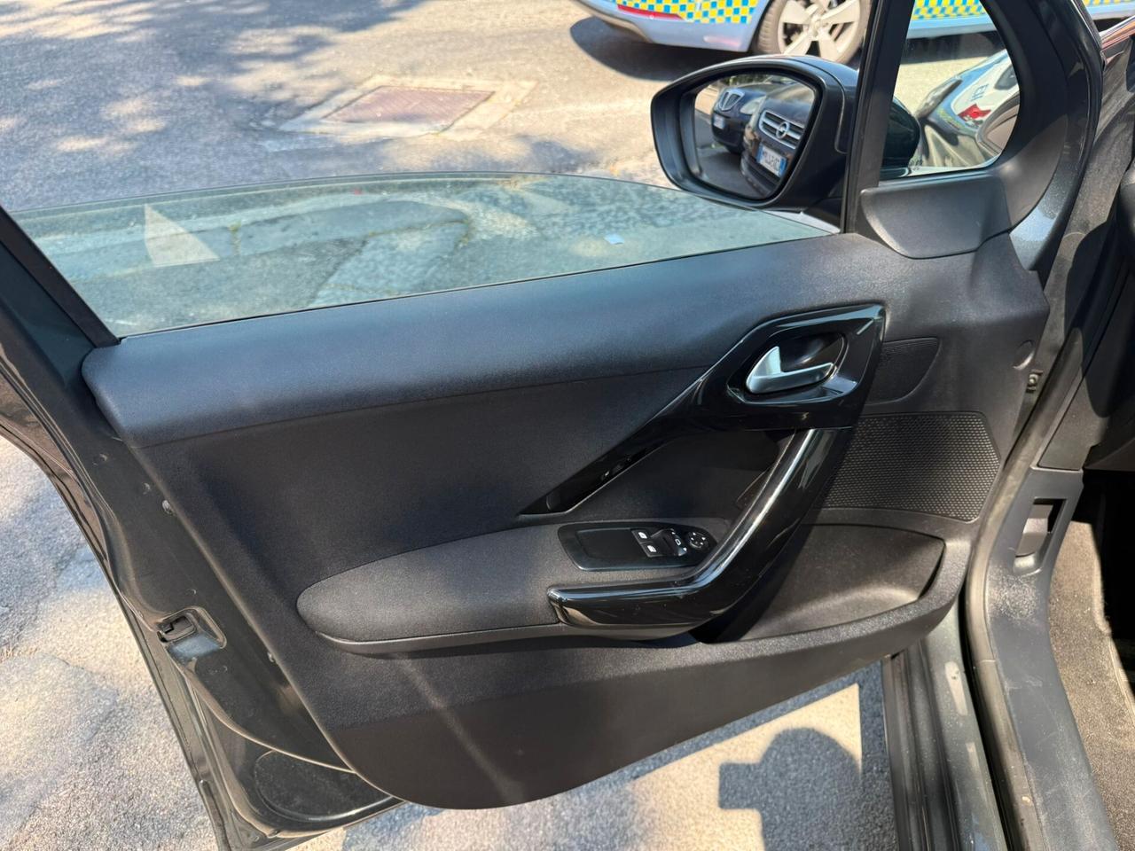 Peugeot 208 BlueHDi 75 Allure TAGLIANDATA