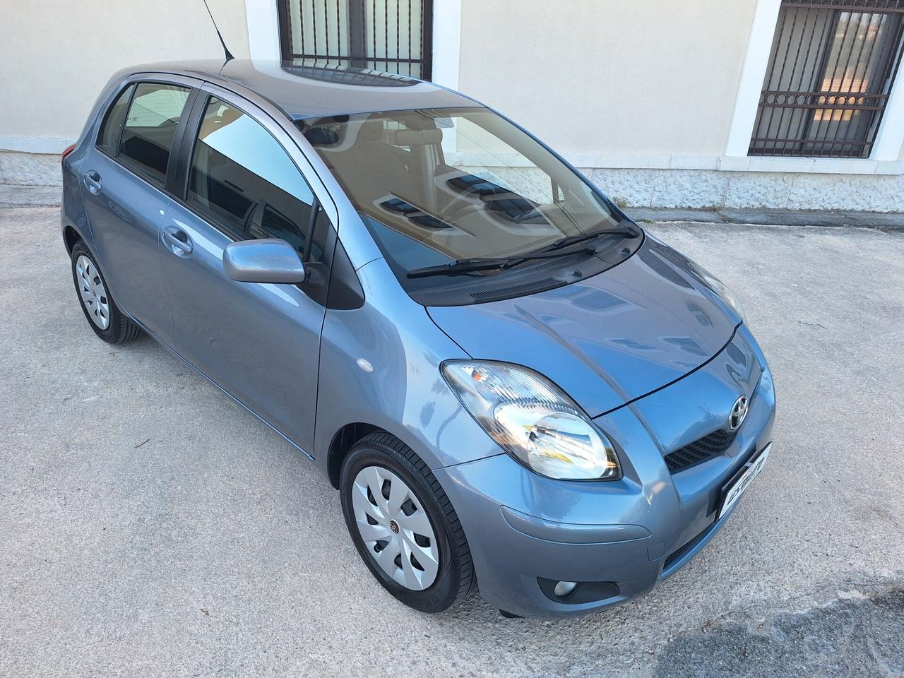 Toyota Yaris 1.0 BENZINA 5 PORTE 2010