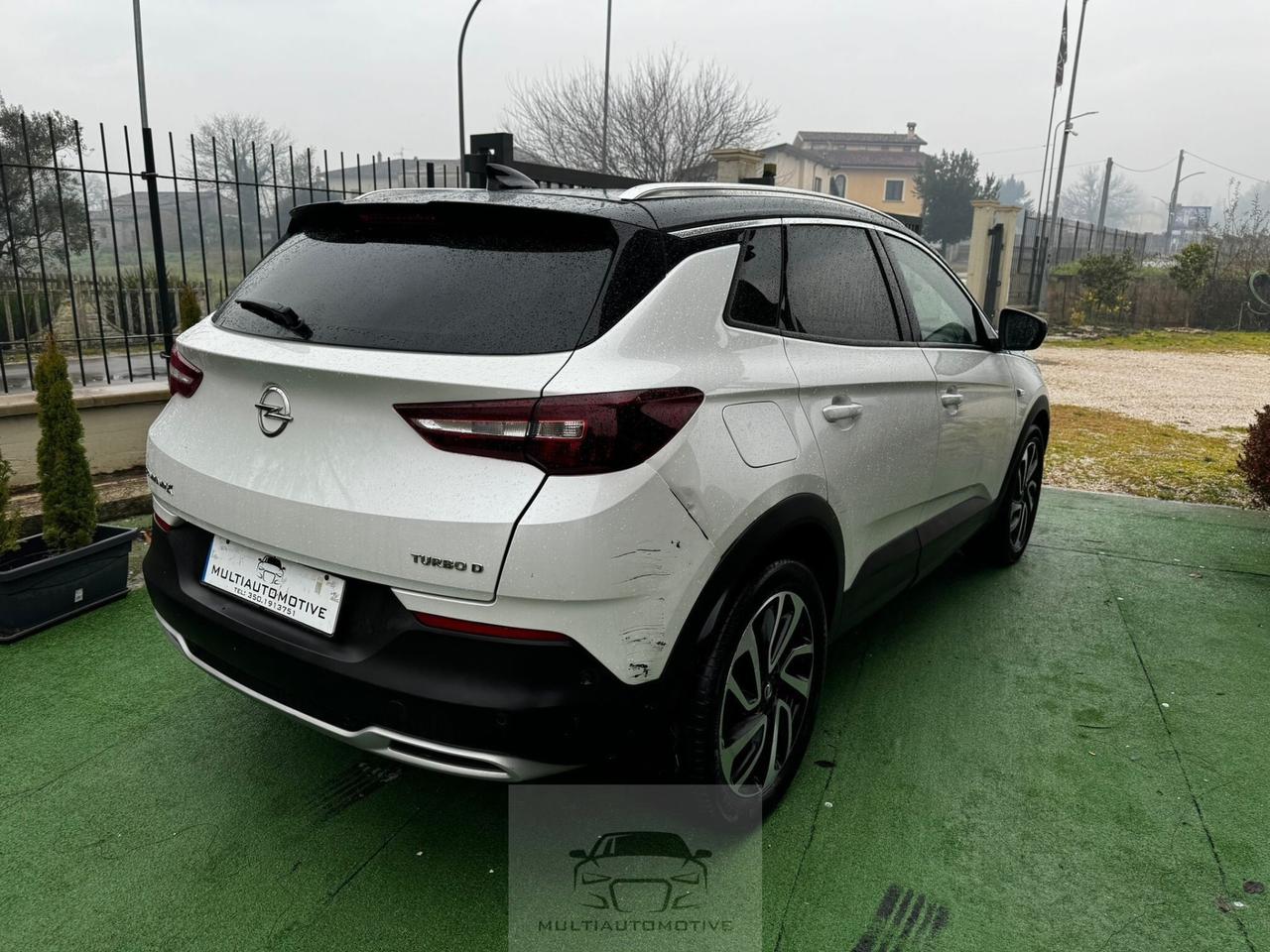 OPEL GRANDLAND X