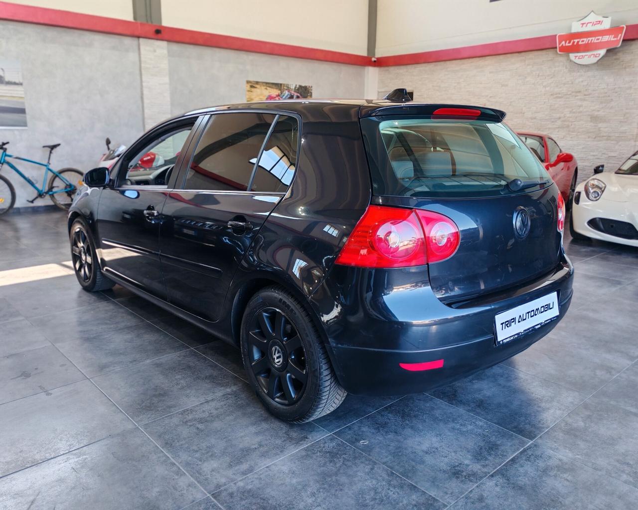 Volkswagen Golf 1.6 FSI 116 cv
