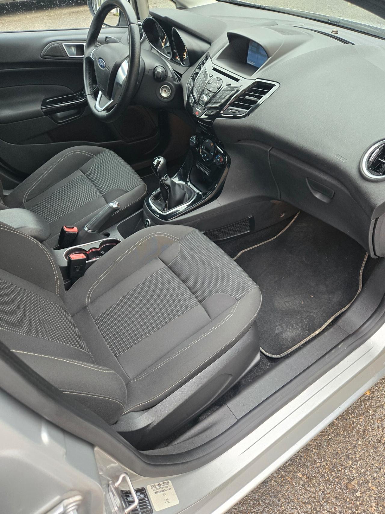 Ford Fiesta 1.4 5p. Bz.- GPL Titanium