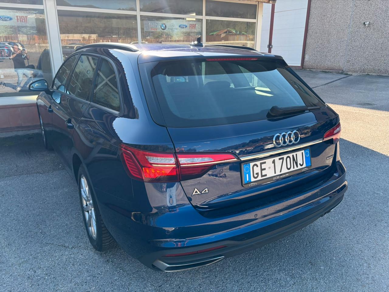 AUDI A4 AVANT 40 TDI QUATTRO S TRONIC S LINE EDITION