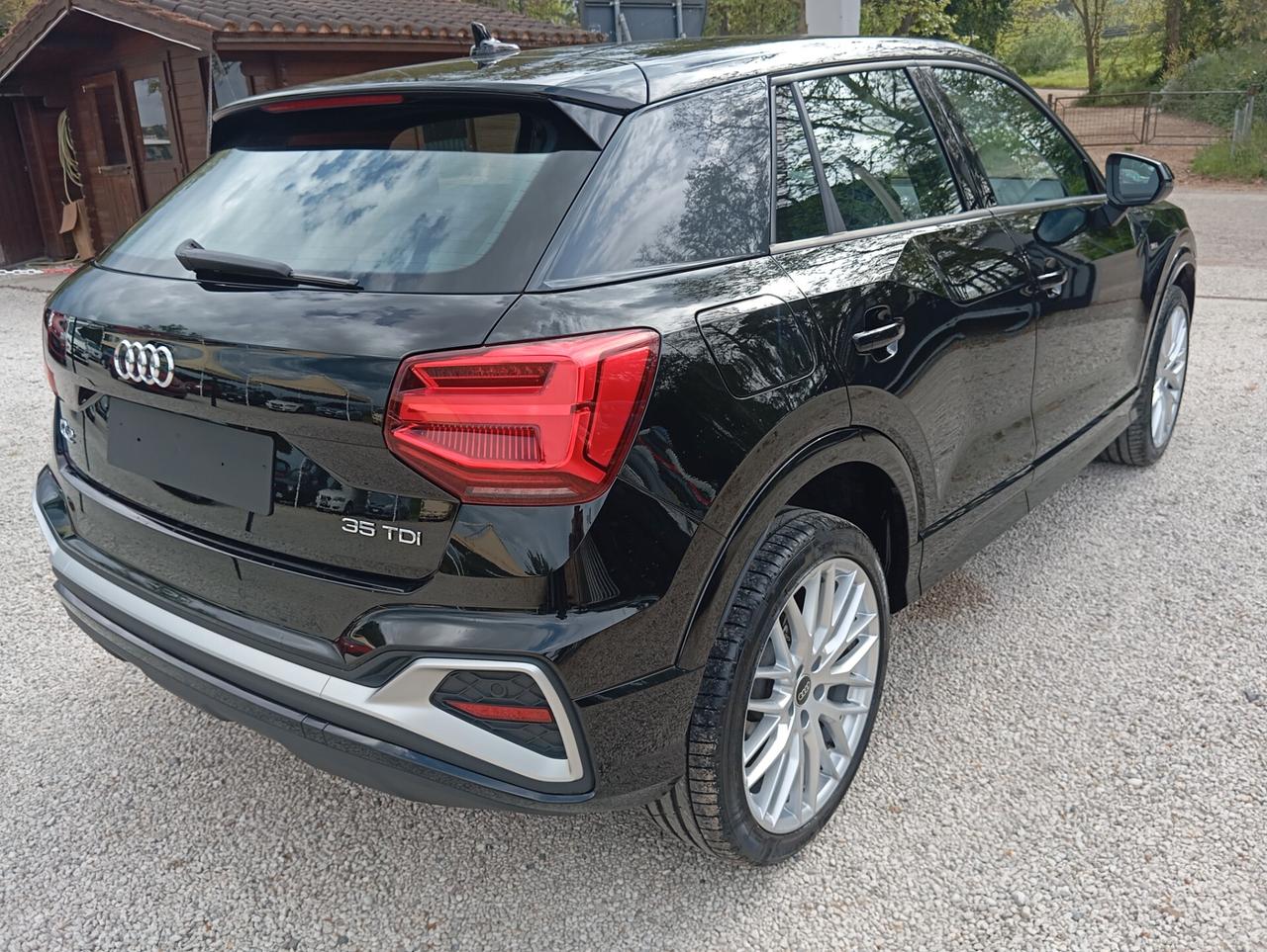 Audi Q2 35 TDI S tronic line