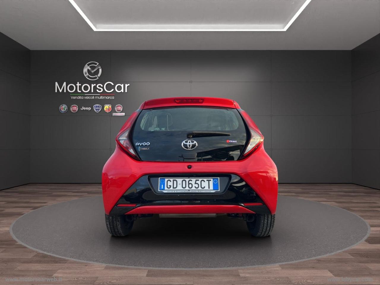 TOYOTA Aygo Connect 1.0 VVT-i 72 CV 5p. x-wave