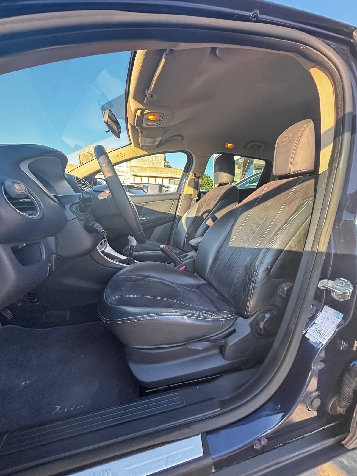 Lancia Delta 1.4 T-Jet 120 CV Argento