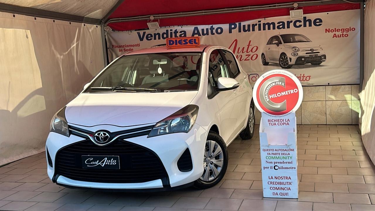 Toyota Yaris 1.4 D-4D Lounge 2015 DA VETRIN A