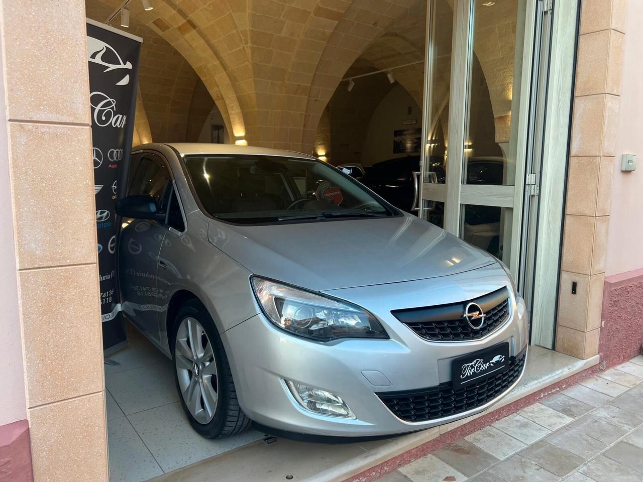 OPEL ASTRA COSMO 1.7 CDTI 125CV 92KW PELLE NAVI CRUISE ANNO 2013