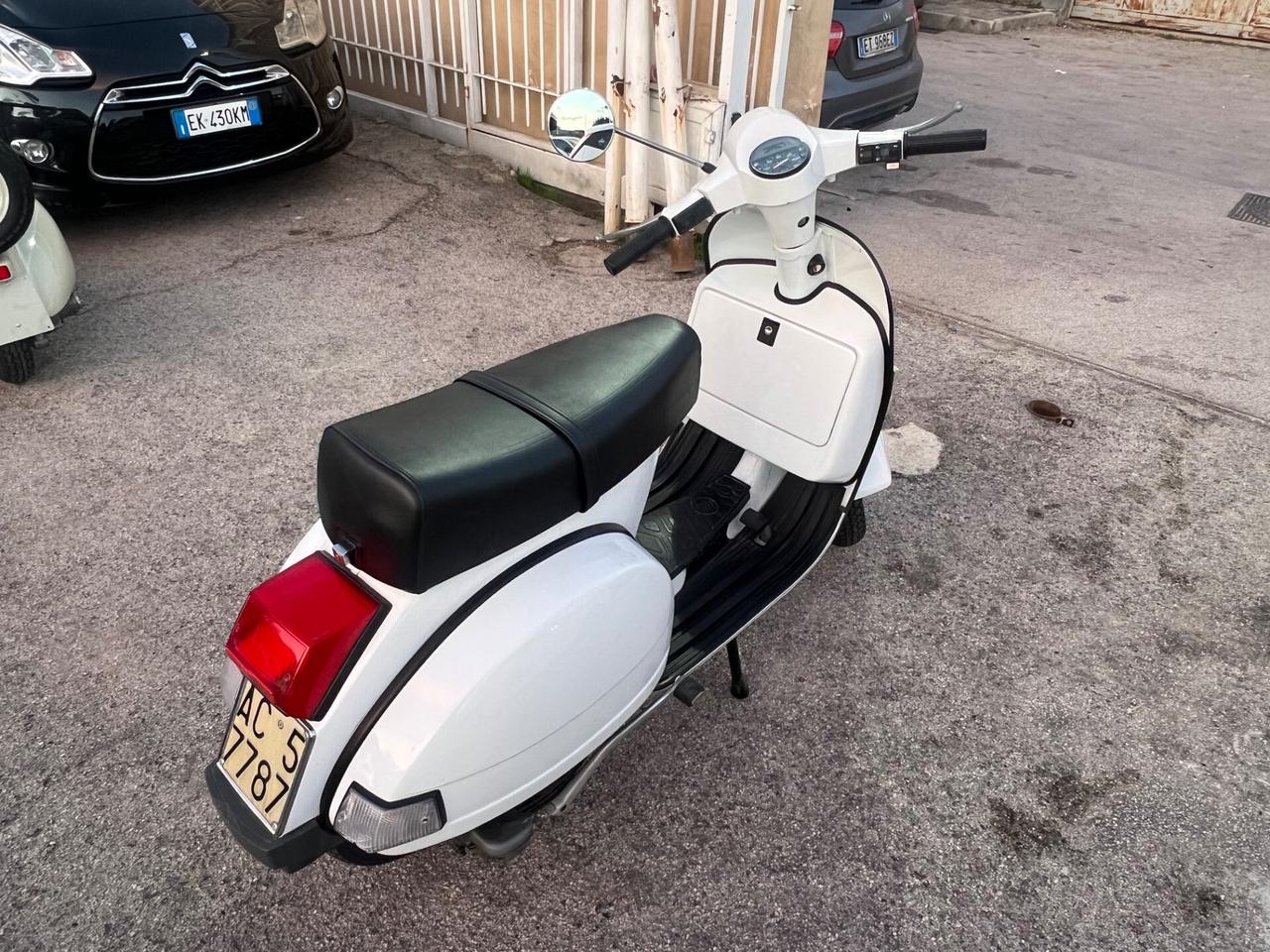 Piaggio Vespa 150 PX E DOCUMENTI ORIGINALI D’EPOCA PERFETTA !!!