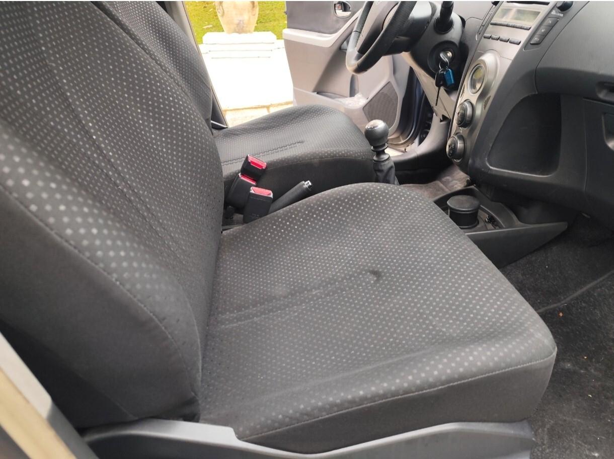 Toyota Yaris 1.3 5 porte Sol