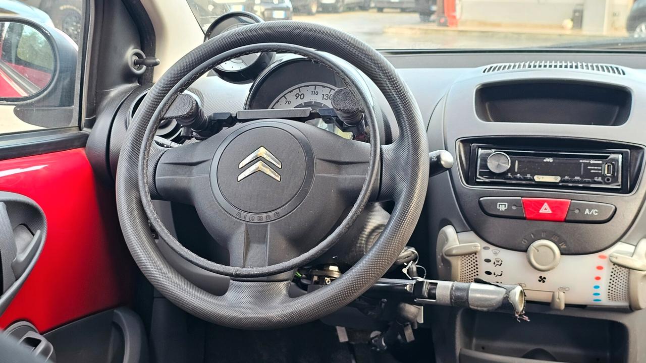 Citroen C1 1.0 5 porte comandi per disabili