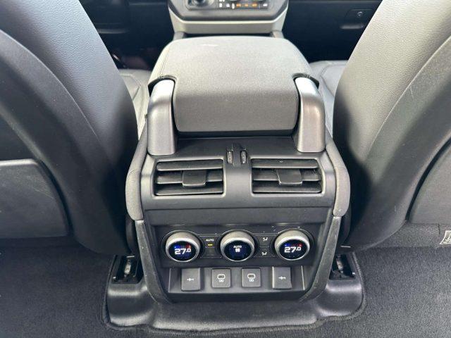 LAND ROVER Defender 110 3.0D I6 200 CV AWD Auto SE