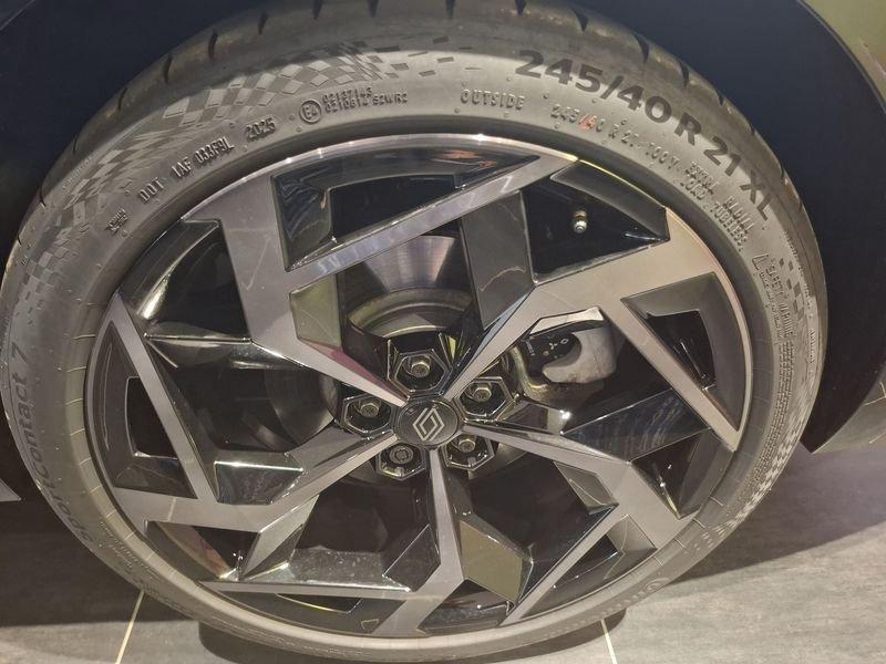 Renault Rafale atelier Alpine Hyper Hybrid E-Tech 4x4
