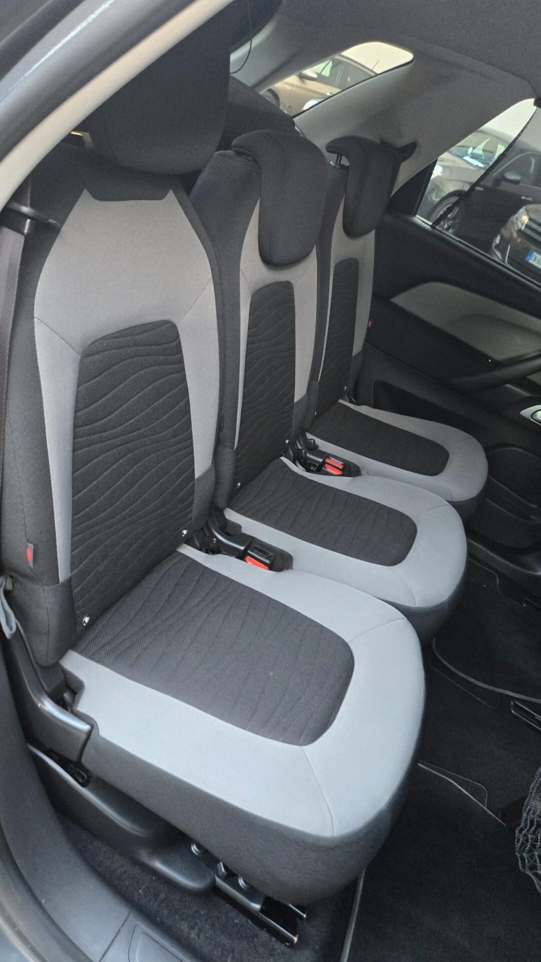 Citroen C4 Picasso 1.6 e-HDi 115 ETG6 Exclusive Neopatentati