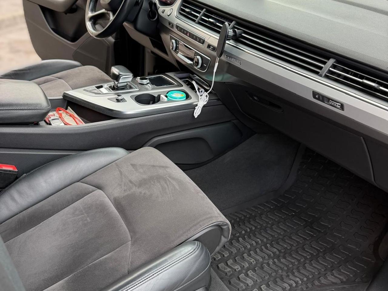 Audi Q7 3.0 TDI #50241