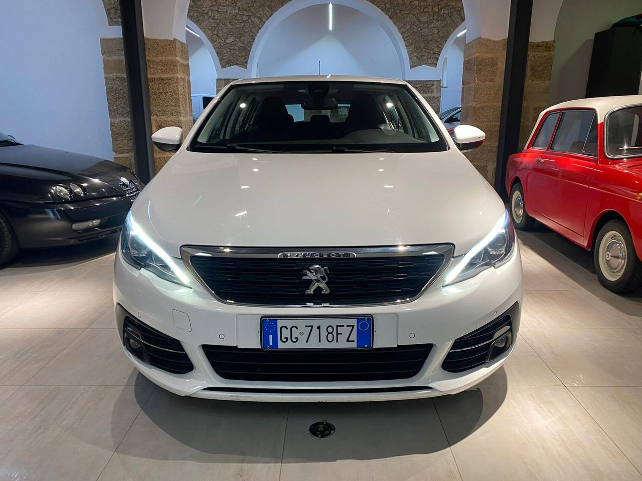 Peugeot 308 BlueHDi 130 S&S EAT8 Active Business