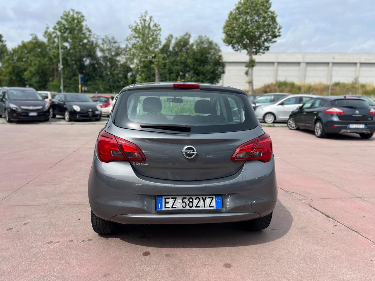 Opel Corsa 1.2 5 porte