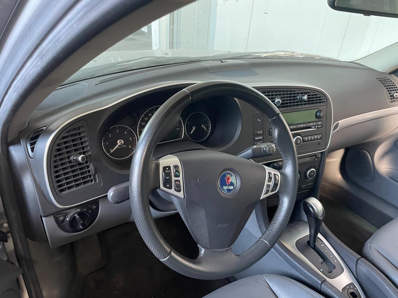 Saab 9-3 SportHatch 1.9 TiD 16V DPF Vector Sentronic
