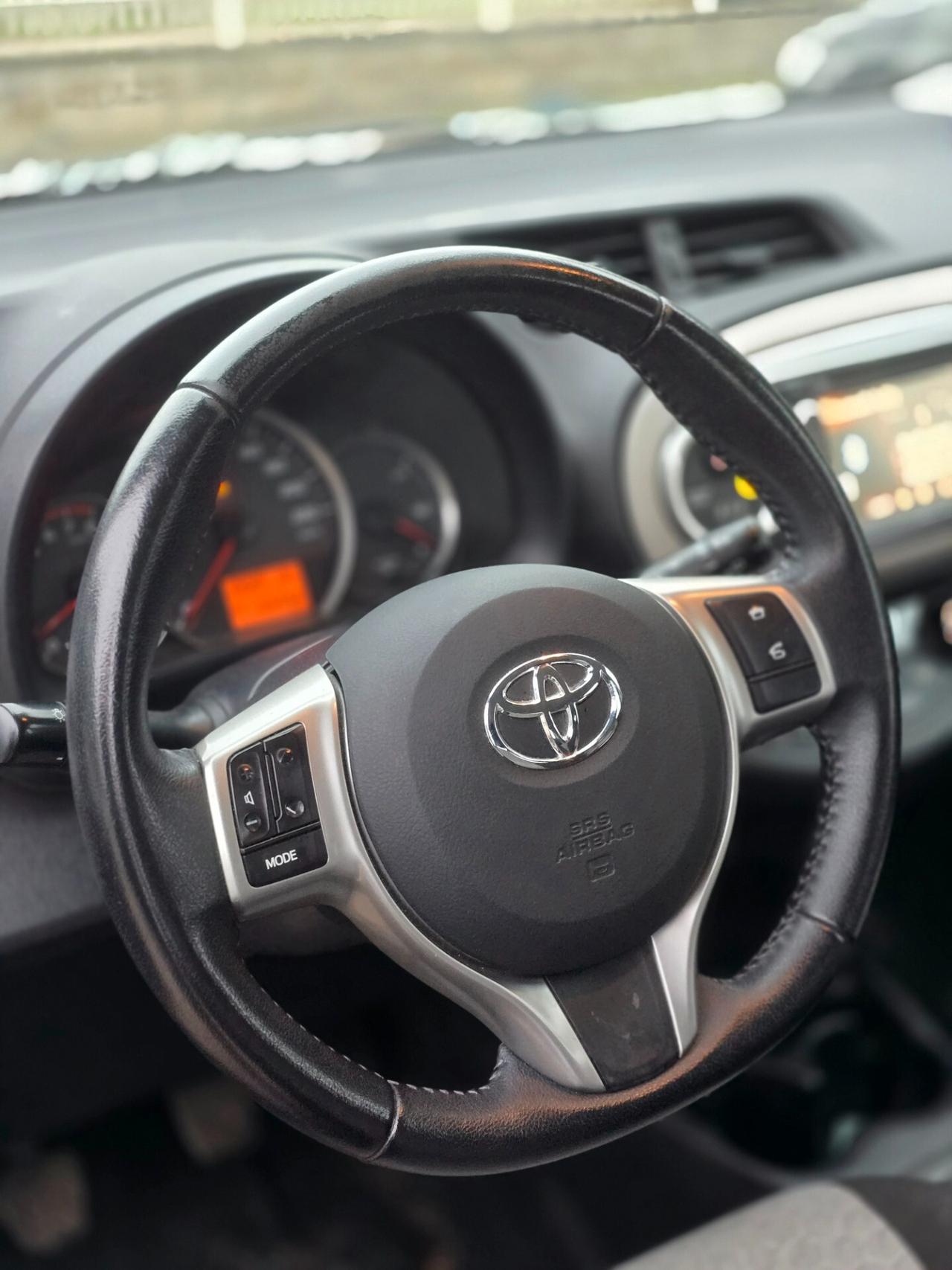 Toyota Yaris 1.0 5 porte Active