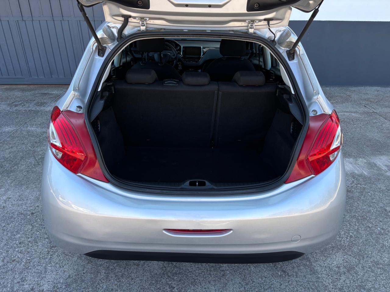 Peugeot 208 1.4 HDi. Neopatentati.Garanzia 12mesi