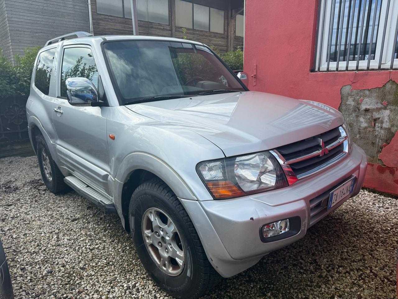 Mitsubishi Pajero 3.2 16V DI-D 3p. GLX