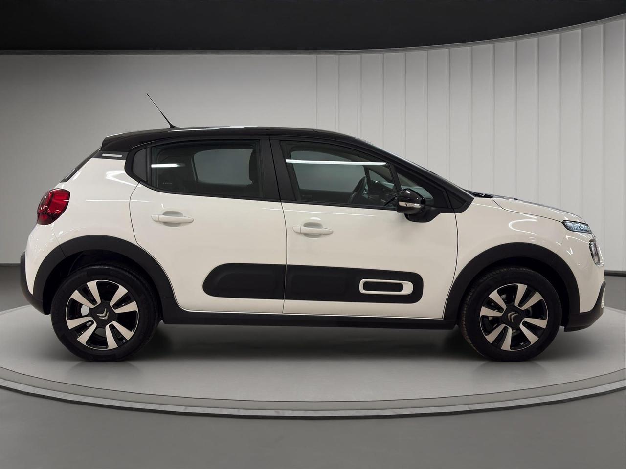 Citroen C3 1.2 puretech Shine Pack s&s 83cv