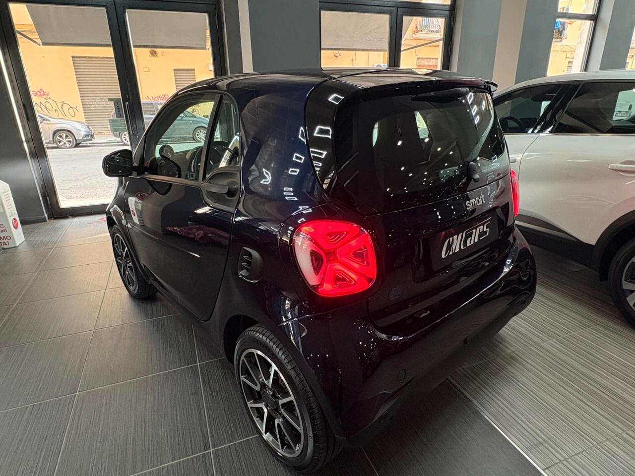 smart forTwo EQ Parisblue Prime 22kW ITALIANA
