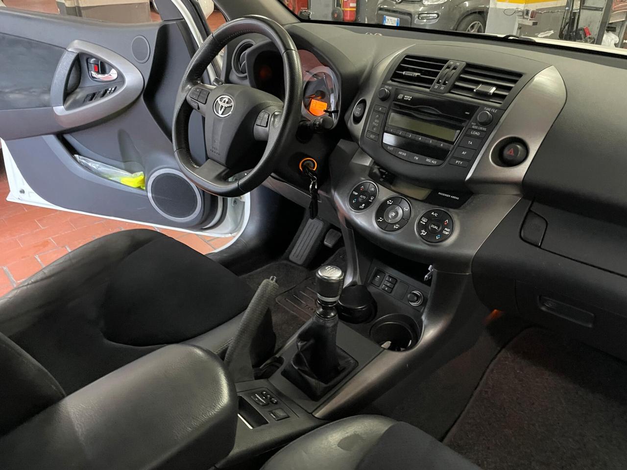 Toyota RAV 4 RAV4 Crossover 2.2 D-4D 150 CV DPF Exclusive