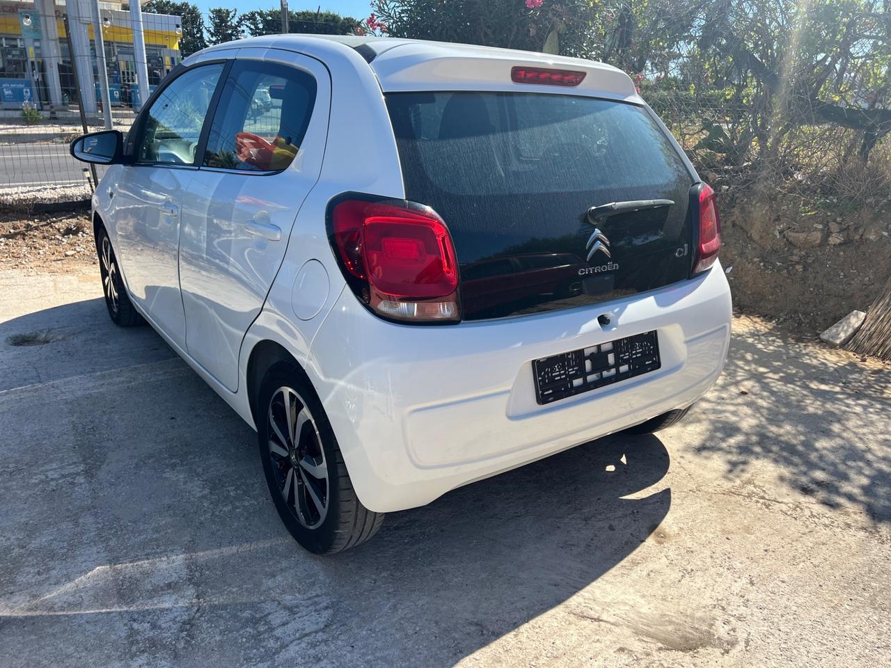 Citroen C1 PureTech 82 5 porte Shine