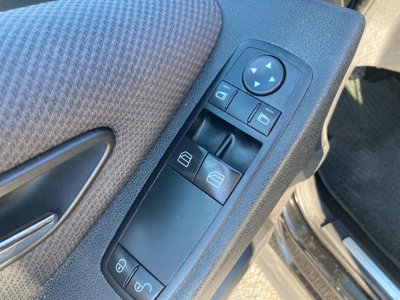 MERCEDES CLASSE A 160 CDI 5 PORTE