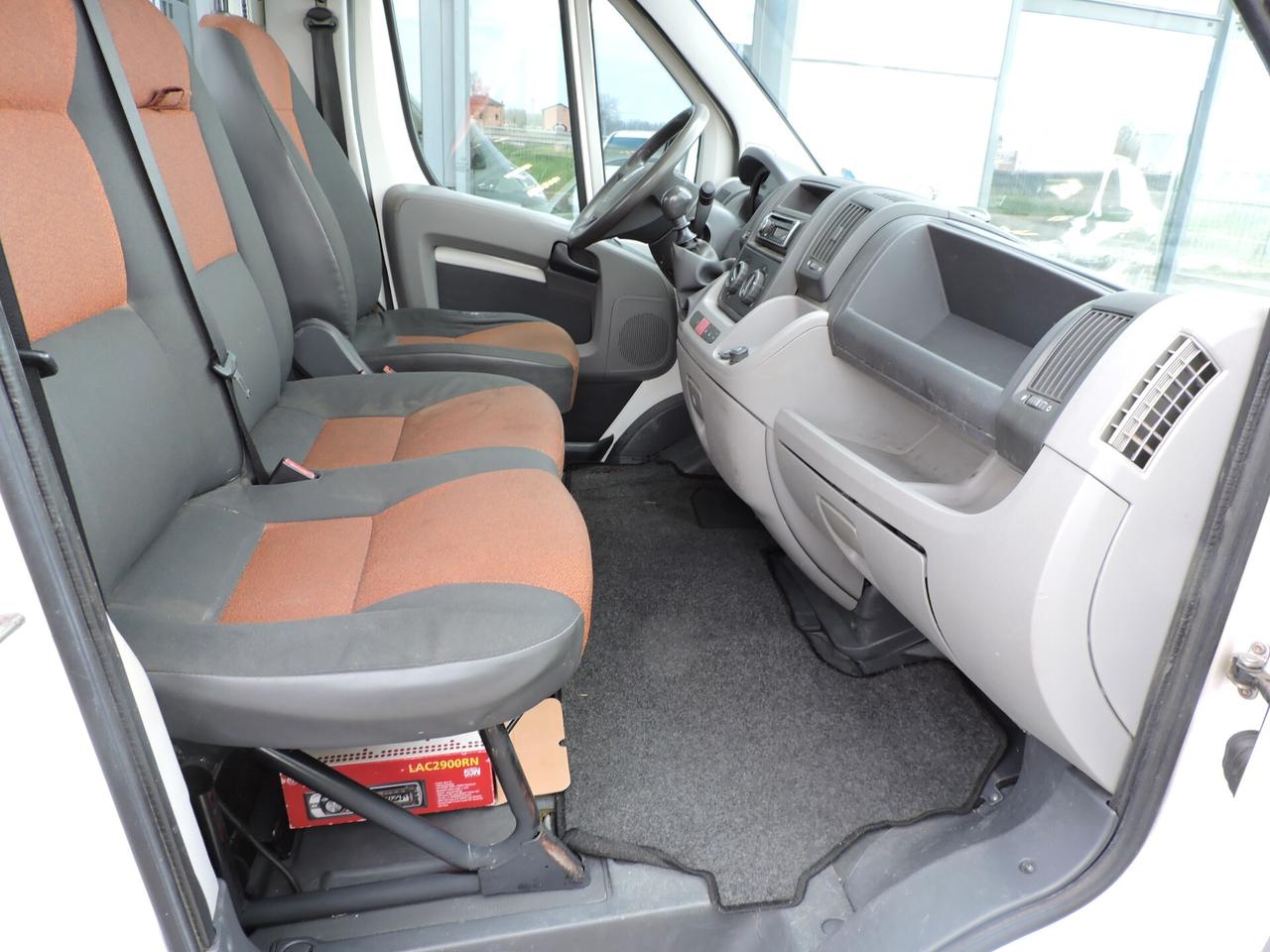 Fiat Ducato cassonato passo corto ruota singola trazione anteriore 2.2 TDi